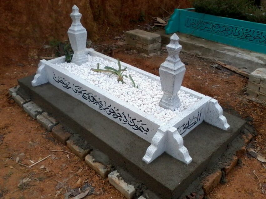 Makam dari Semen Simbol Abadi di Tengah Perubahan Zaman